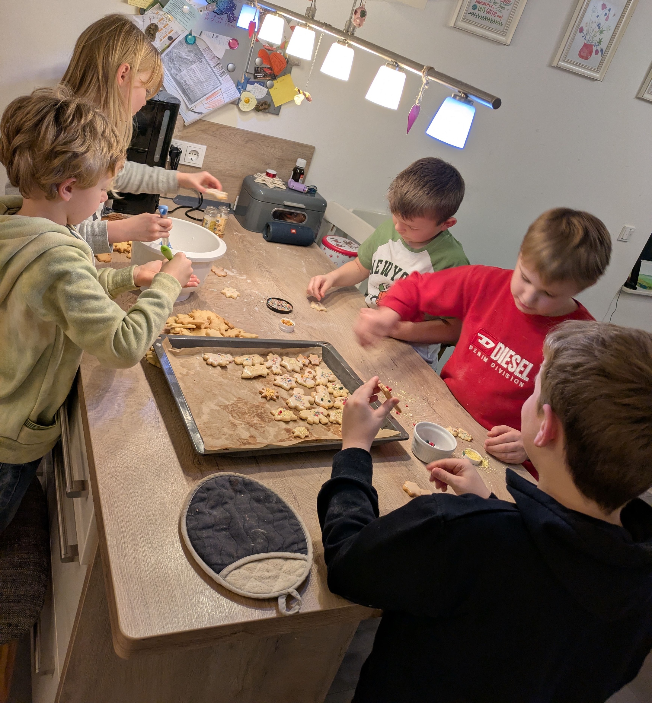 Plätzchen backen für Haus Margret in Merbeck