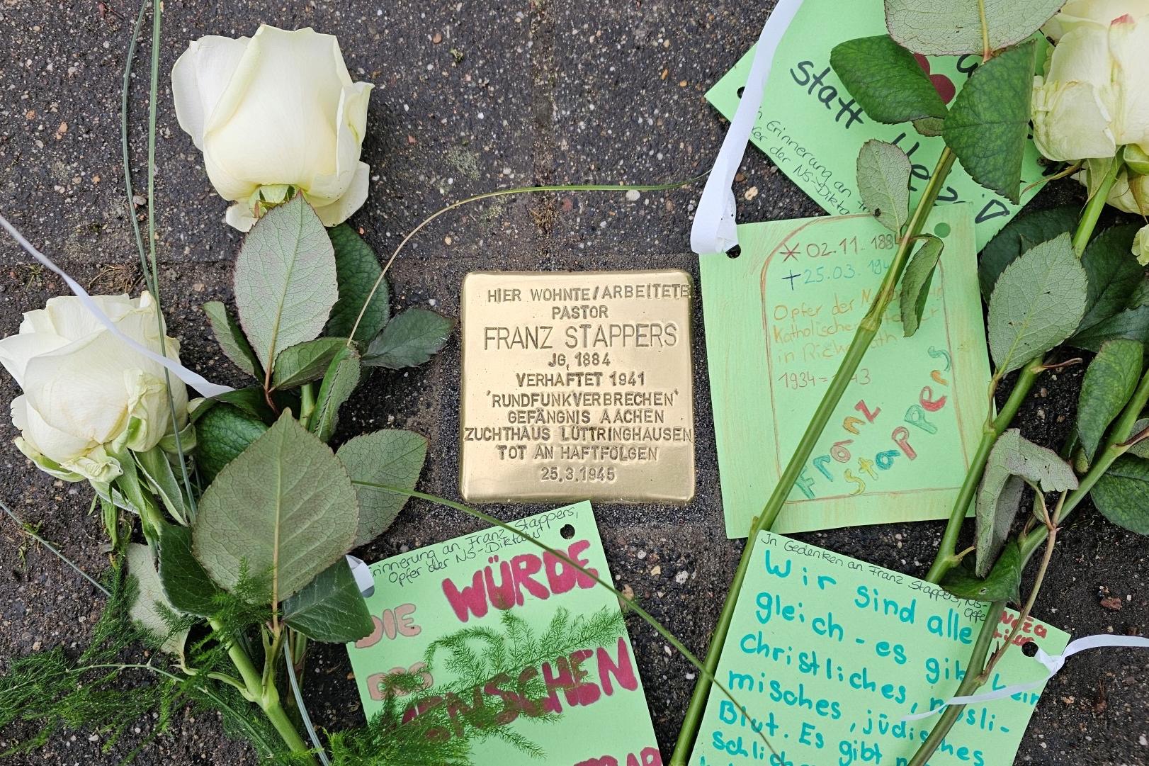 Stolpersteinverlegung Pfarrer Franz Stappers Rickelrath - 12