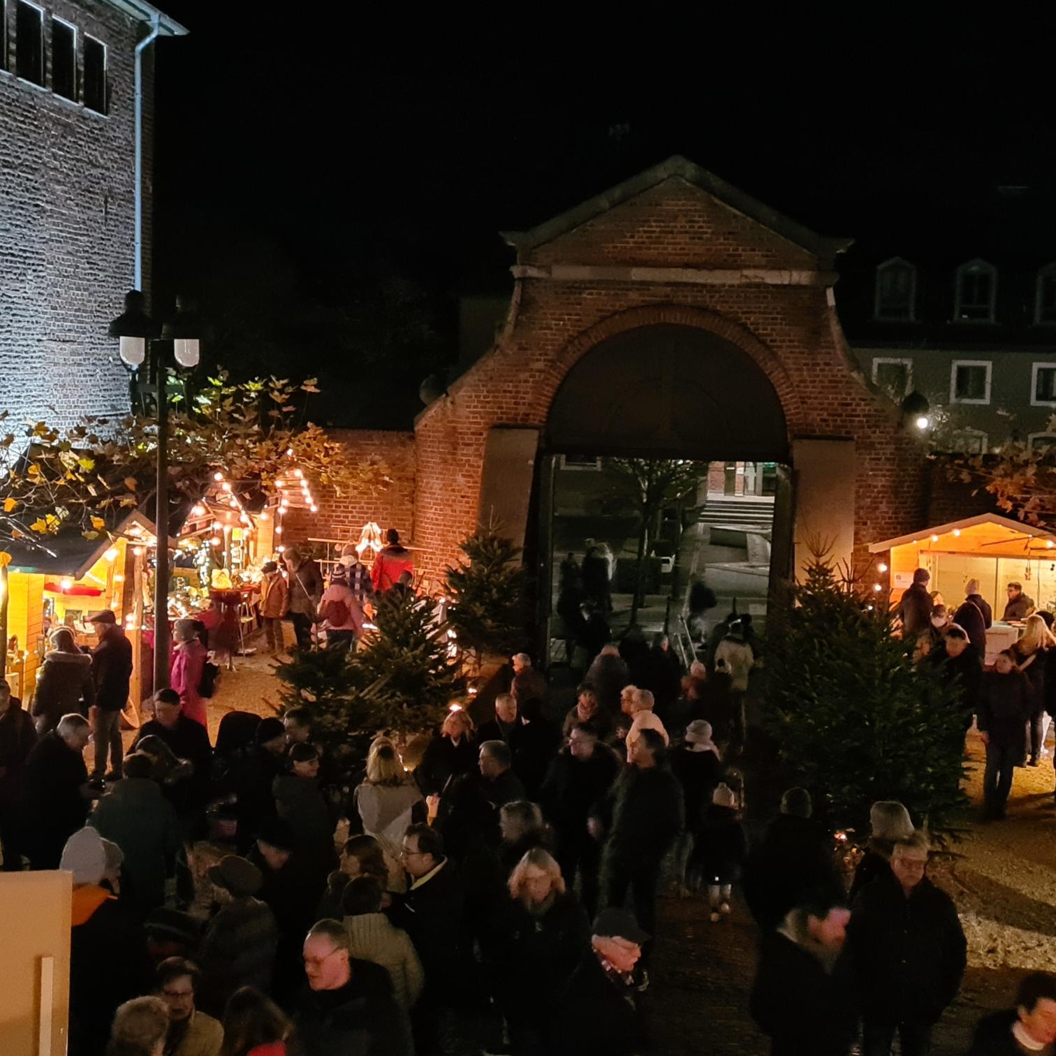 Adventsmarkt im Klosterhof